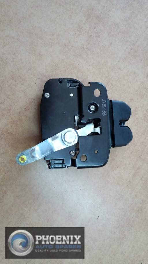 Tiida Boot lock 