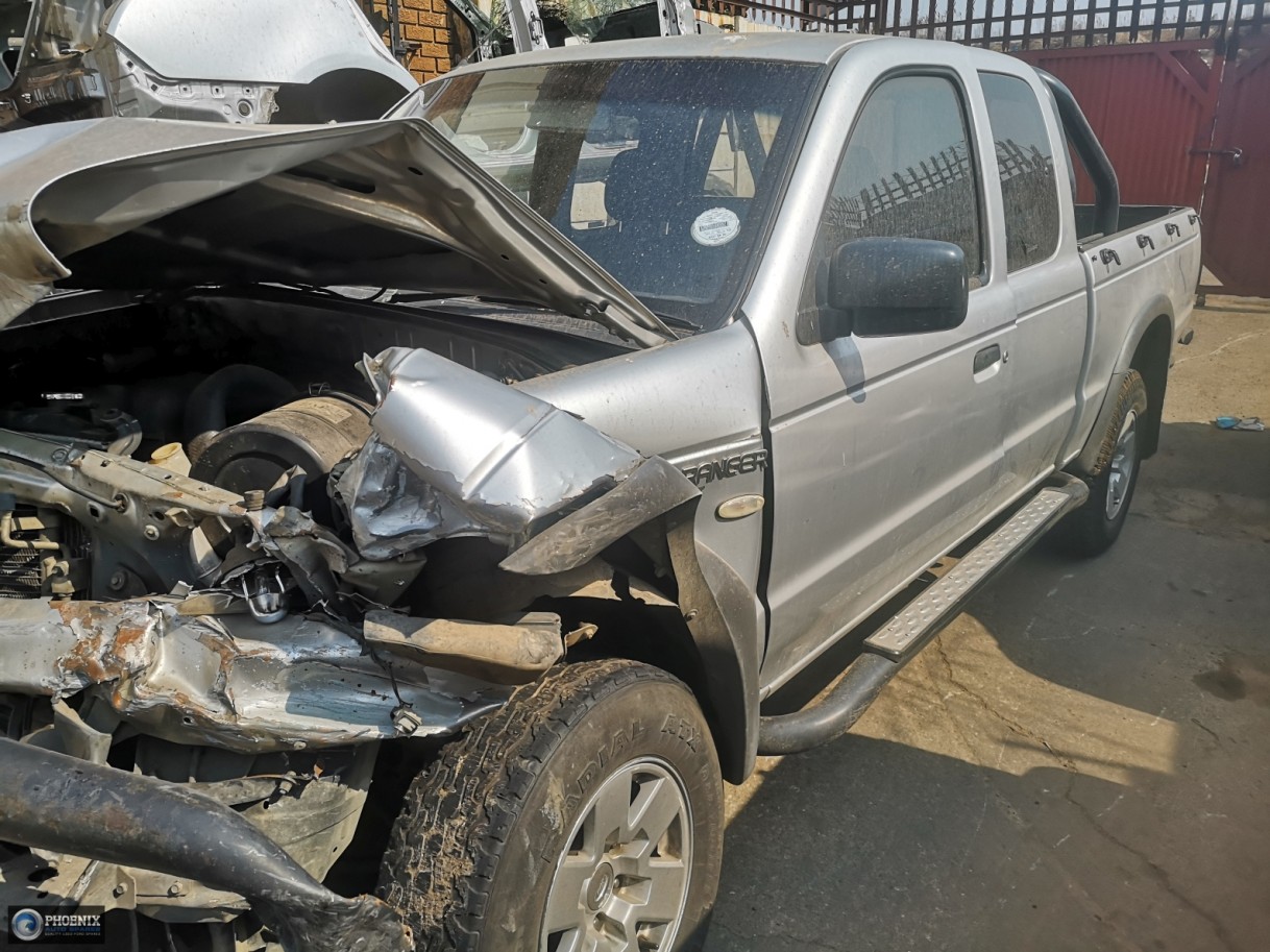 Ford Ranger T5 ext CAB