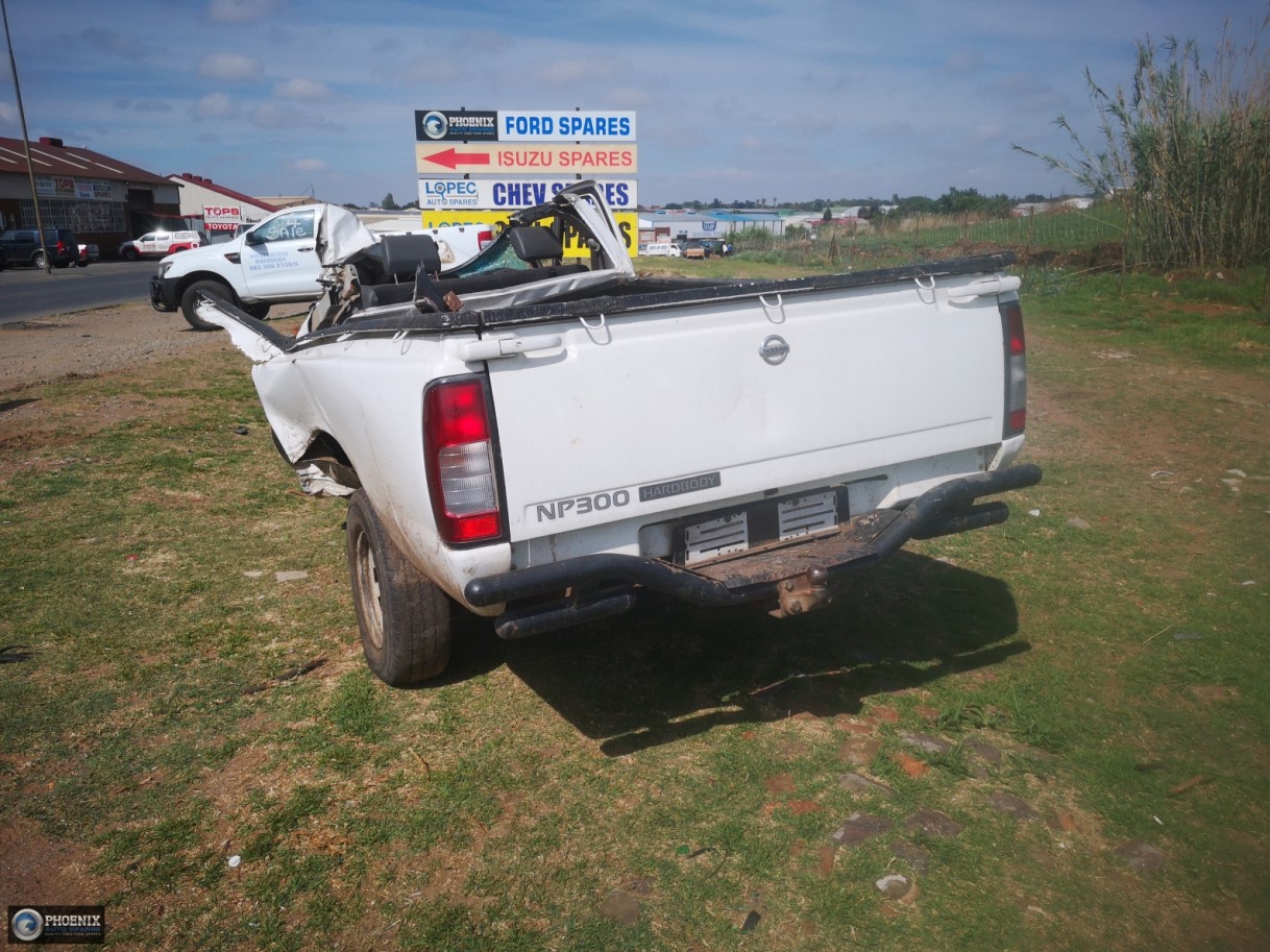 Nissan NP300 Hardbody 2.5D  