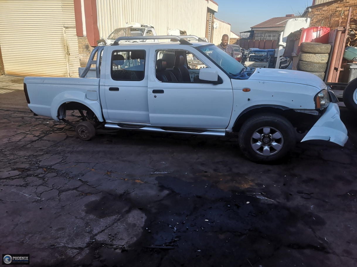 Nissan NP300 D/Cab 2.4