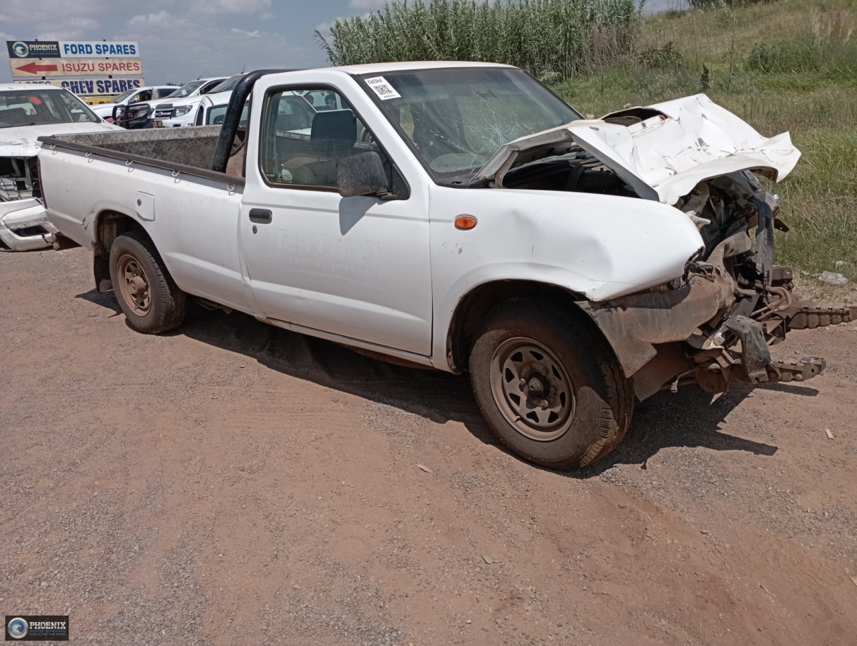 Nissan H/Body NP300 2.5TDi 