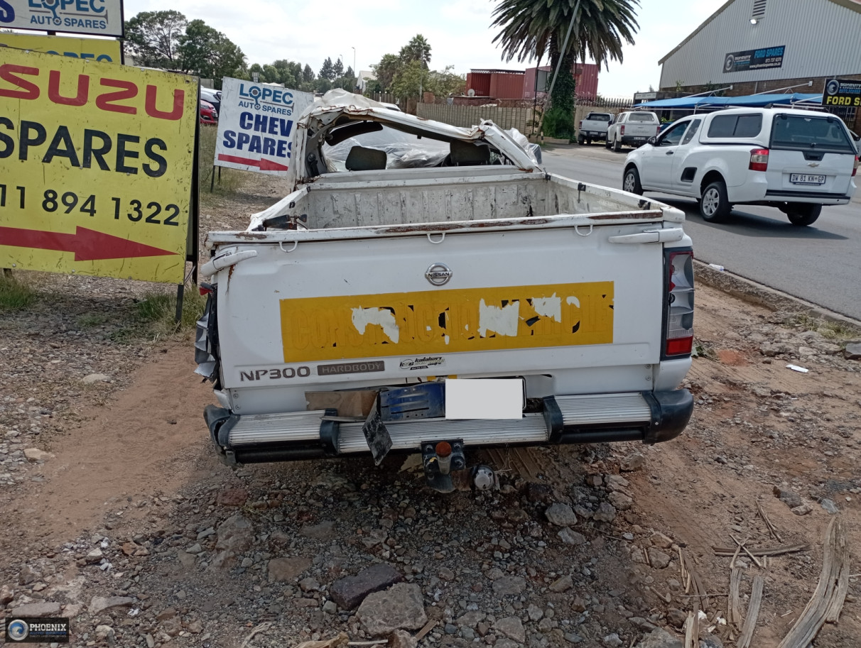 Nissan H/Body NP300 2.5TDi 